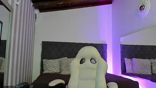 Alahia_Am on StripChat 