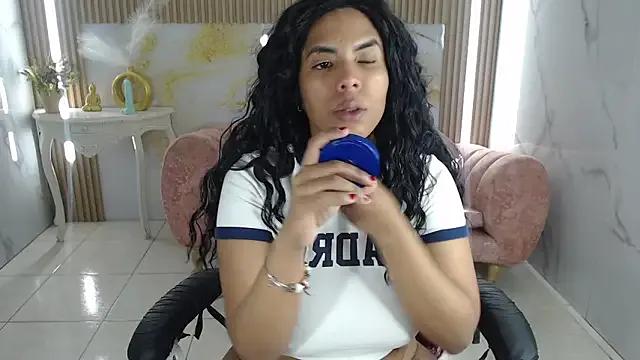 ambar_fox_s on StripChat 