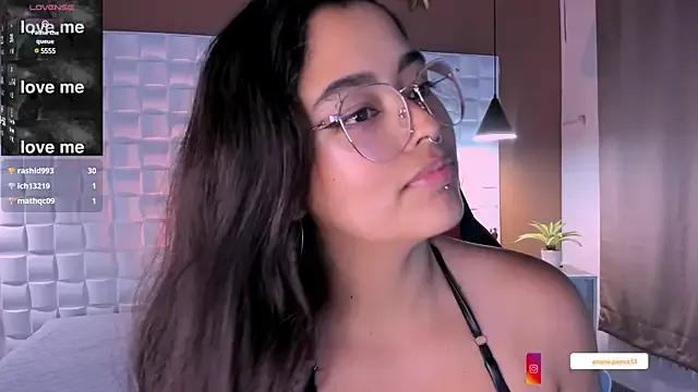 Ariana_Pierce on StripChat 