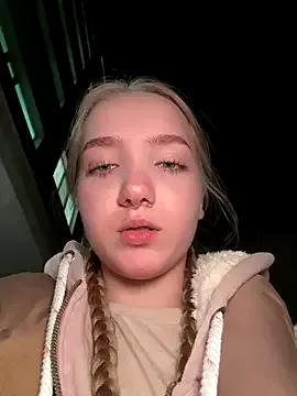 bambi_lu — happy froggy dance on car parking