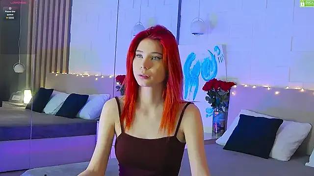 Emma_plux on StripChat 