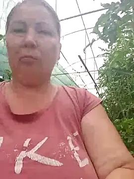 EmmaSquirt on StripChat 