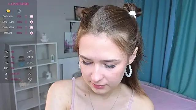 ErleneFellt on StripChat 