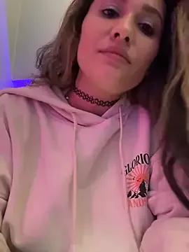 IrisBlues on StripChat 