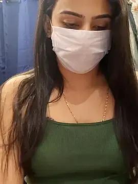 Ivymybae — Striptease and shower
