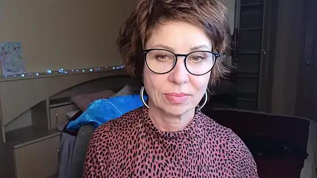 Kelly_Fleur on StripChat 