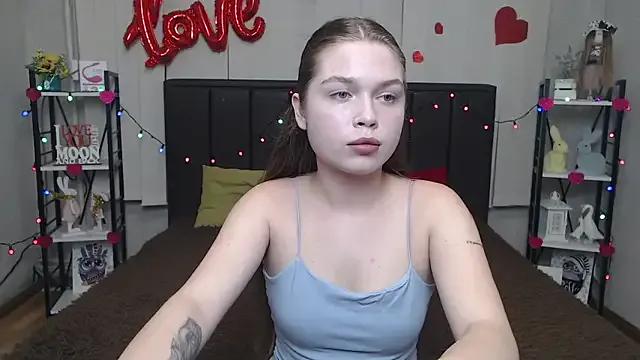 LaraPika on StripChat 
