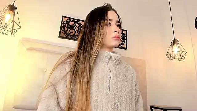 Lola_Blondie on StripChat 