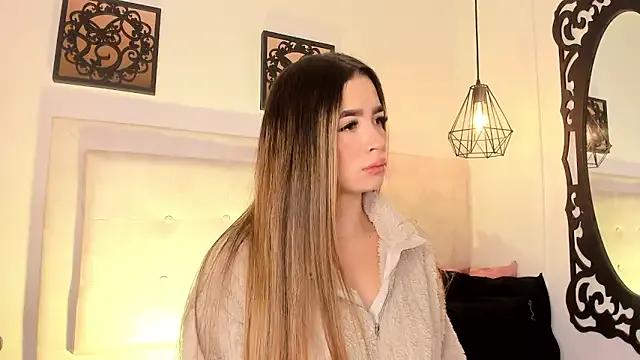 Lola_Blondie on StripChat 