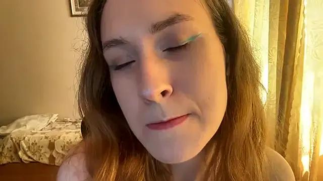 LolaalolaY on StripChat