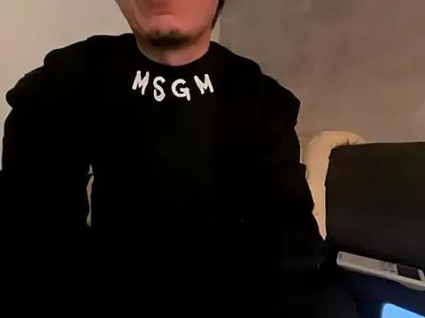 Men-esthe-Live — Group on StripChat