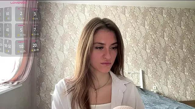 miainheat on StripChat 