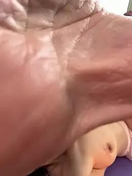 MooonReal on StripChat 