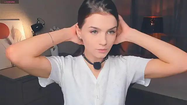 TeriRipka — Play with my nipples close up!