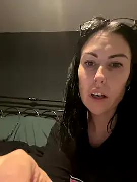 xCharlie_MILFx — oil tits and play with nipples